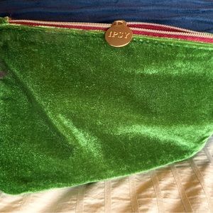 IPSY Green Velvet Cosmetic Bag
